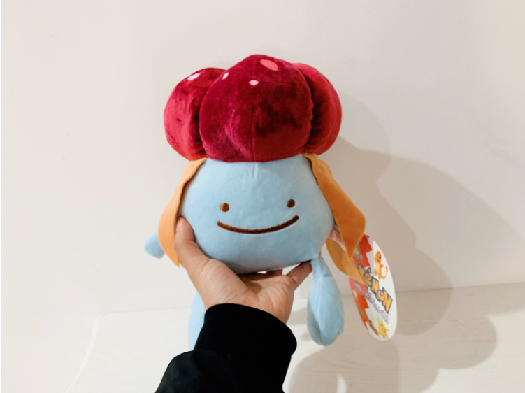 "Gas Ball with Cute Eyes and Plush Doll"